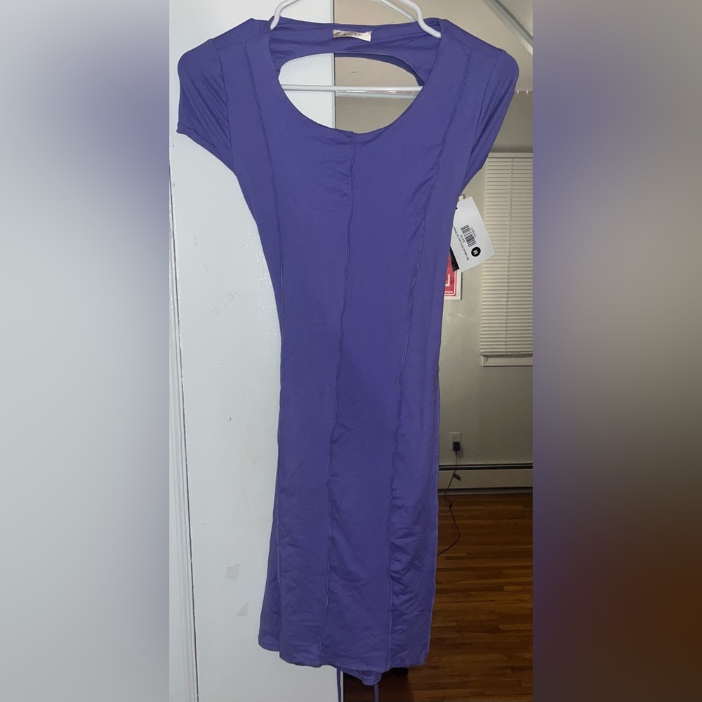 LUXE boutique, size medium, color purple
